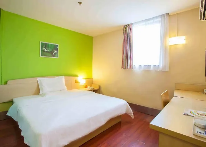 7 Days Inn Beijing Xizhimen Jiaotong University Zoo