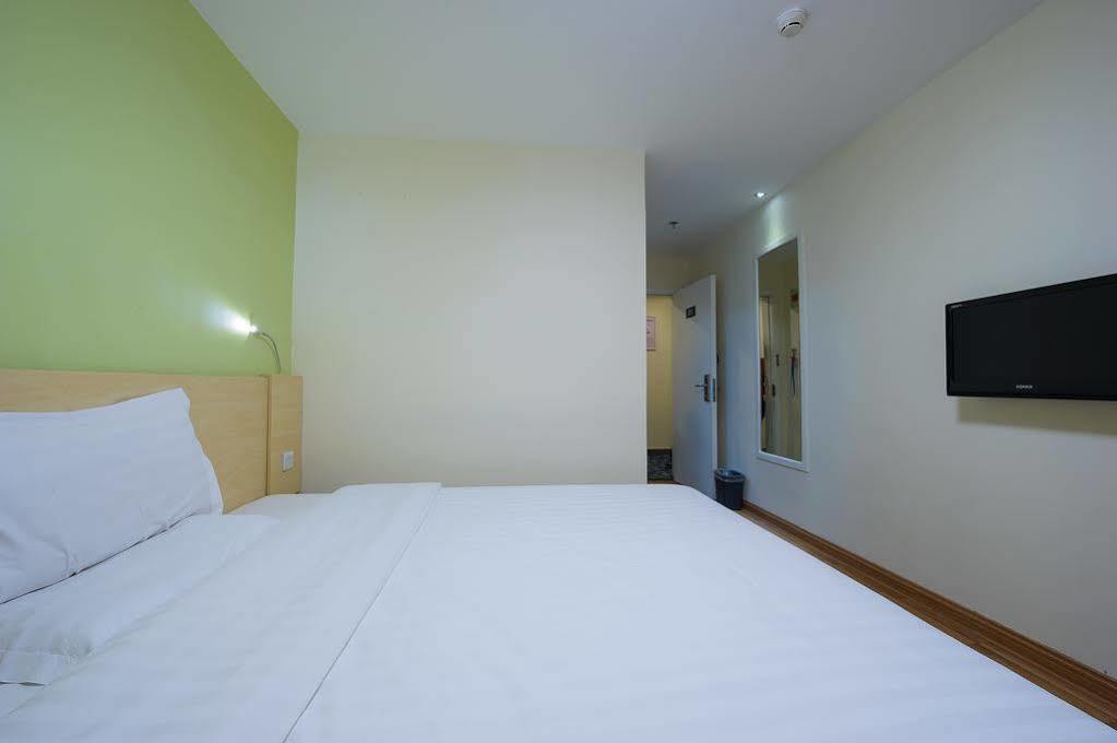 Hotel 7 Days Xizhimen Jiaotong Zoo Beijing